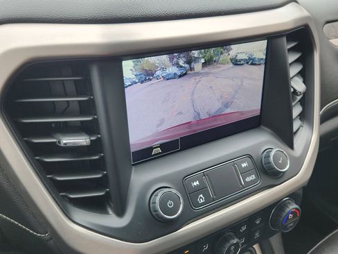 Used 2023 GMC Acadia Denali FWD image 9