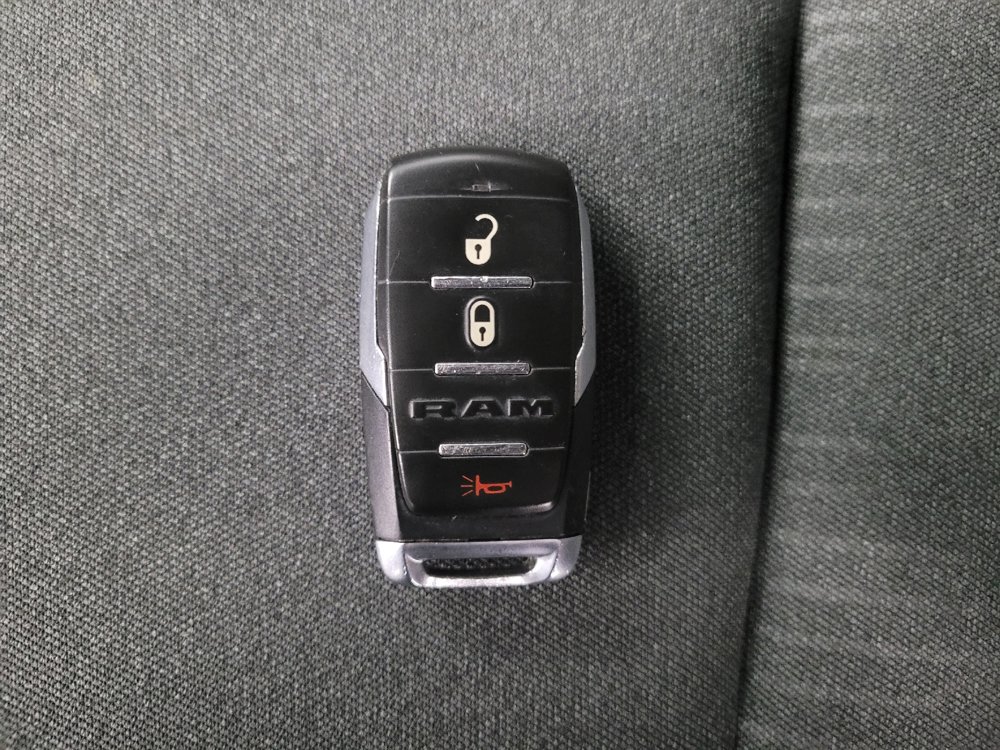 Used 2022 RAM 1500 Big Horn AWD/4WD image 32