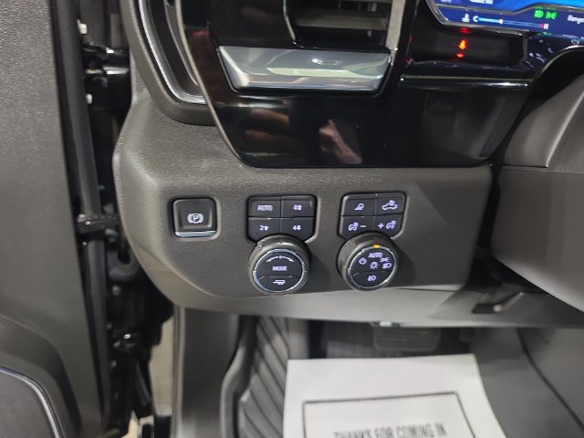 Used 2025 Chevrolet Silverado 1500 LT Trail Boss w/ LT Trail Boss Premium Package AWD/4WD image 19