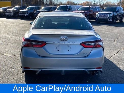 Used 2023 Toyota Camry SE image 4