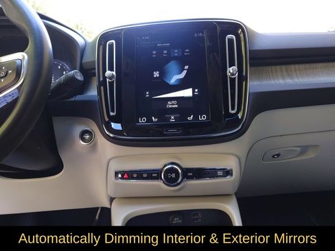 Used 2019 Volvo XC40 T5 Inscription AWD/4WD image 20