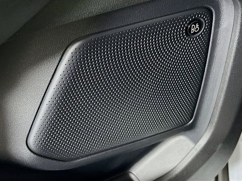 New 2025 Ford Escape SE w/ PHEV Premium Package image 13