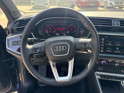 Used 2025 Audi Q3 2.0T Premium w/ Convenience Package image 21