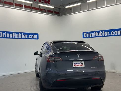 Used 2022 Tesla Model Y Performance AWD/4WD image 9