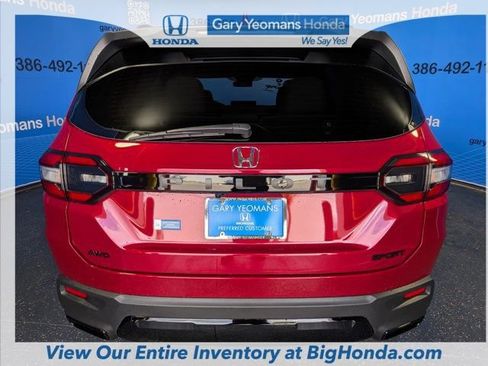 New 2026 Honda Pilot Sport image 7