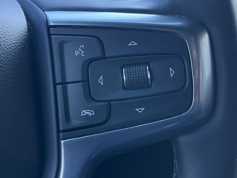 Used 2024 Chevrolet Suburban LT image 58