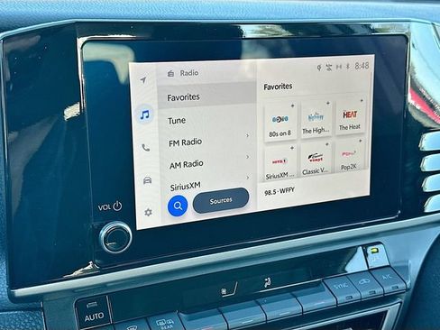 Used 2025 Toyota Camry LE image 14