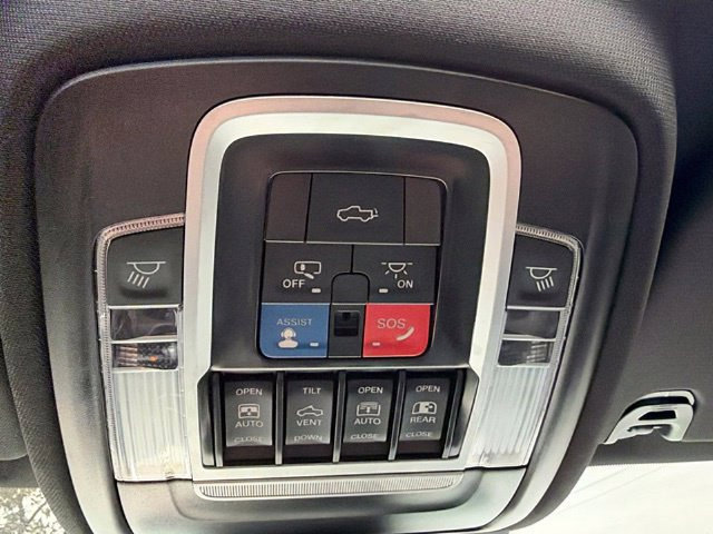Used 2024 RAM 1500 Laramie AWD/4WD image 25
