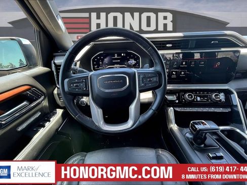Used 2023 GMC Sierra 1500 Denali AWD/4WD image 9