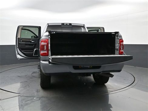 Used 2023 RAM 2500 Laramie image 32