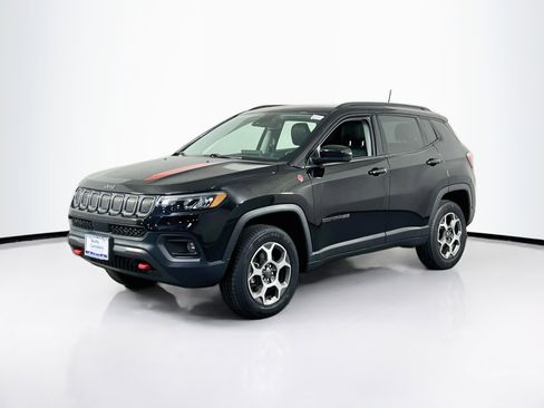 Used 2022 Jeep Compass Trailhawk w/ Sun and Sound Group AWD/4WD image 1