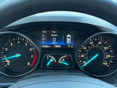 Used 2017 Ford Escape SE image 22