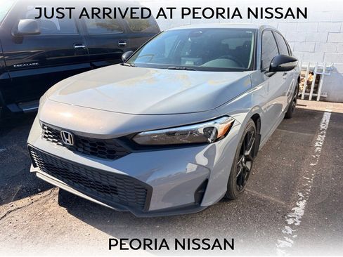 Used 2025 Honda Civic Sport image 1