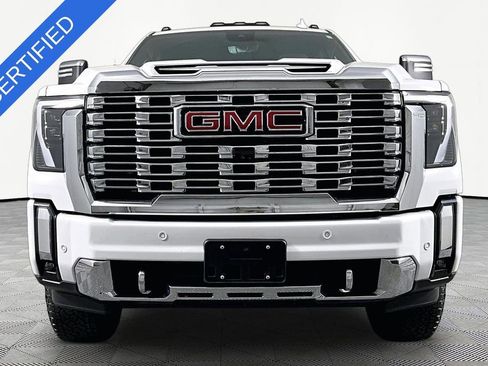 Certified 2025 GMC Sierra 2500 Denali w/ Denali Reserve Package AWD/4WD image 2