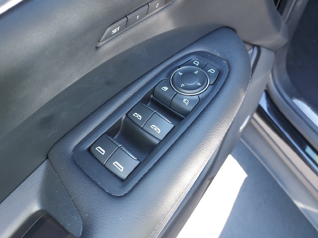 Used 2022 Cadillac XT5 Premium Luxury AWD/4WD image 13
