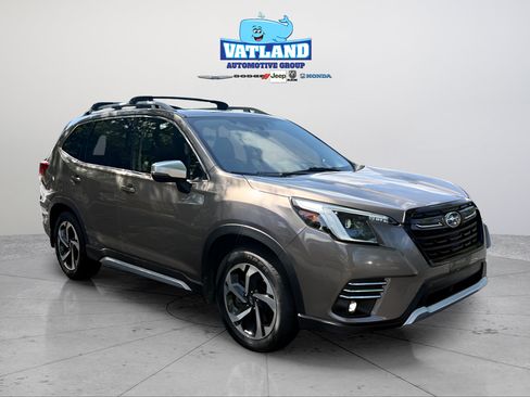 Used 2023 Subaru Forester Touring AWD/4WD image 7