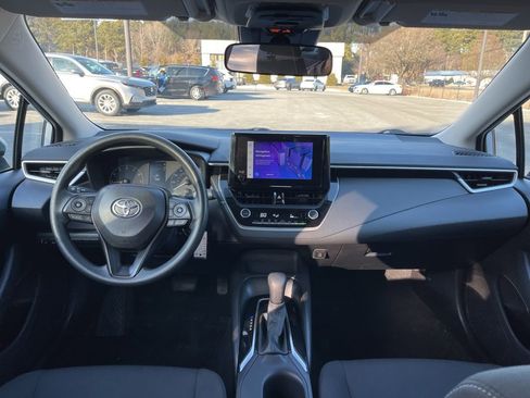 Used 2024 Toyota Corolla LE image 12