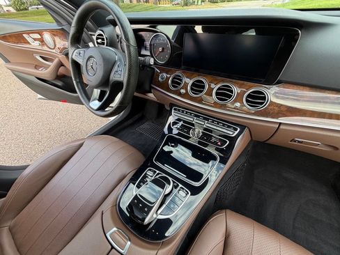 Used 2017 Mercedes-Benz E 300 4MATIC image 48