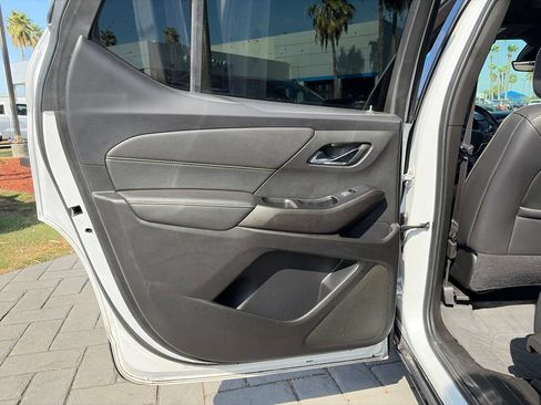 Used 2023 Chevrolet Traverse Premier w/ Redline Edition FWD image 20