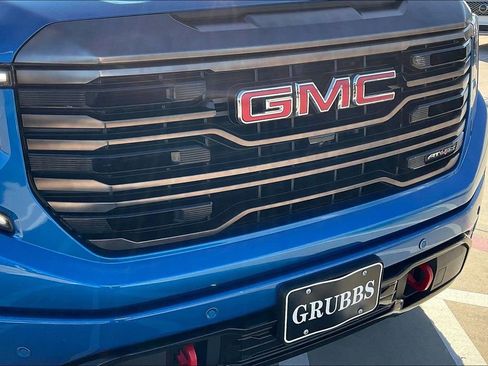 Used 2022 GMC Sierra 1500 AT4X image 39