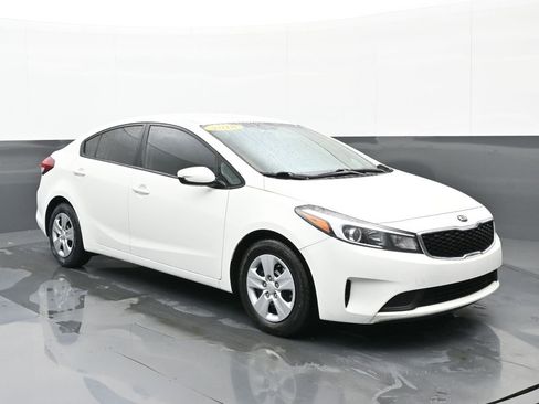 Used 2018 Kia Forte LX w/ LX Rear Camera Package image 1