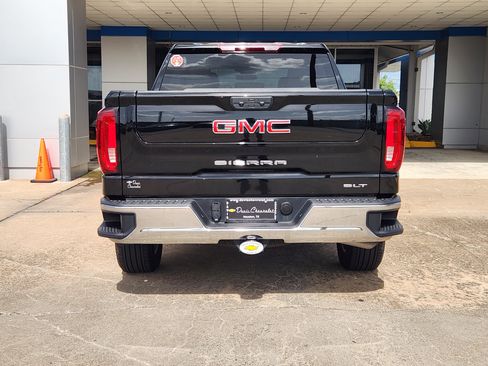 Used 2026 GMC Sierra 1500 SLT RWD image 7