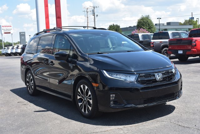 Used 2025 Honda Odyssey Elite image 3