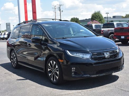 Used 2025 Honda Odyssey Elite image 3