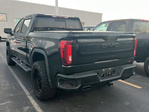 Used 2019 GMC Sierra 1500 AT4 w/ Off Road Performance Package image 10