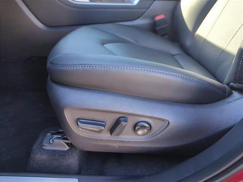 New 2026 Toyota Highlander Limited image 13