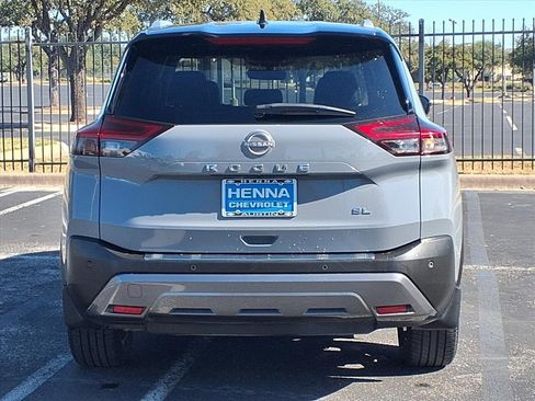 Used 2023 Nissan Rogue SL w/ SL Premium Package image 6