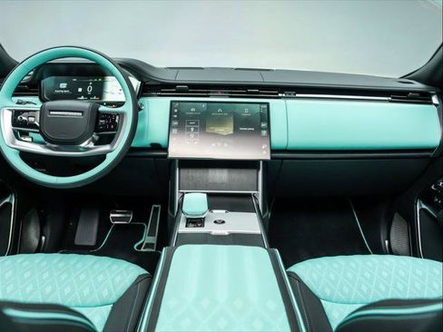 New 2026 Land Rover Range Rover Long Wheelbase Autobiography AWD/4WD image 28