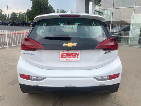 Used 2019 Chevrolet Bolt LT FWD image 4