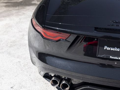 Used 2024 Jaguar F-TYPE R-Dynamic RWD image 19