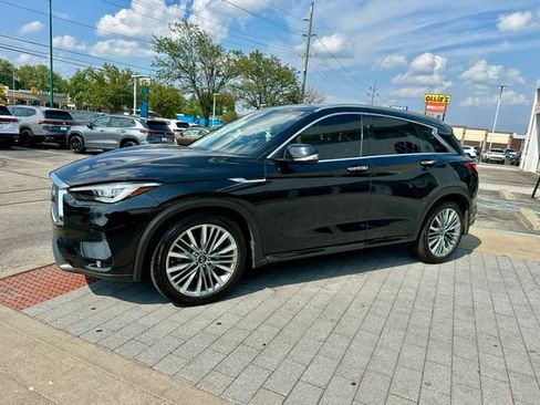 Used 2023 INFINITI QX50 Sensory AWD/4WD image 3