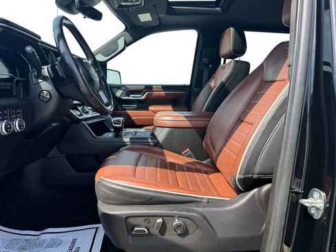 Used 2023 GMC Sierra 1500 Denali Ultimate image 9