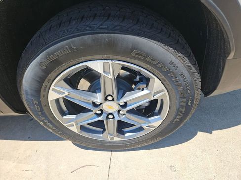 Used 2025 Chevrolet Blazer LT FWD image 25