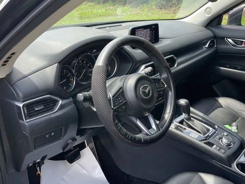 Used 2019 MAZDA CX-5 Touring FWD image 9