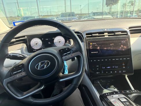 Used 2022 Hyundai Tucson Limited FWD image 9
