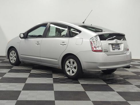Used 2009 Toyota Prius w/ Pkg 5 FWD image 5