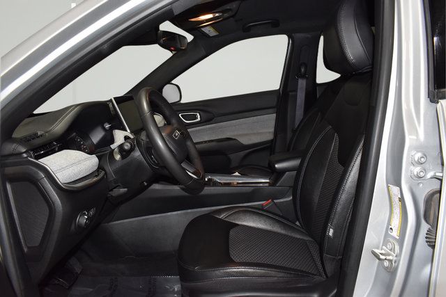 Certified 2024 Jeep Compass Latitude AWD/4WD image 28