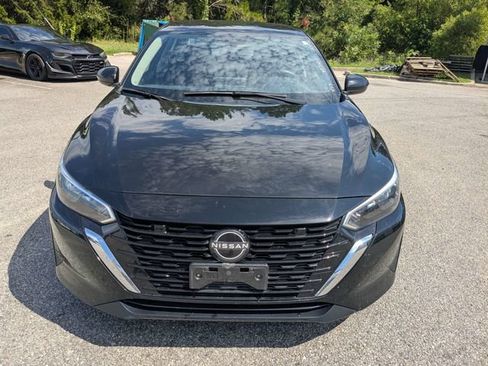 Used 2024 Nissan Sentra SV FWD image 9
