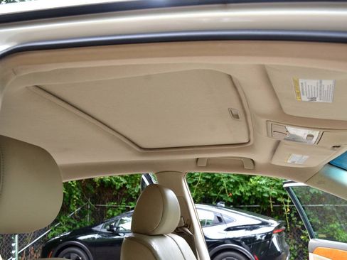 Used 2006 Toyota Avalon XLS FWD image 11