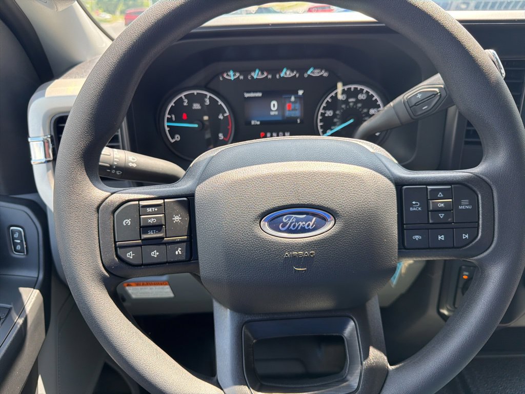 New 2026 Ford F350 XL w/ XL Chrome Package AWD/4WD image 21