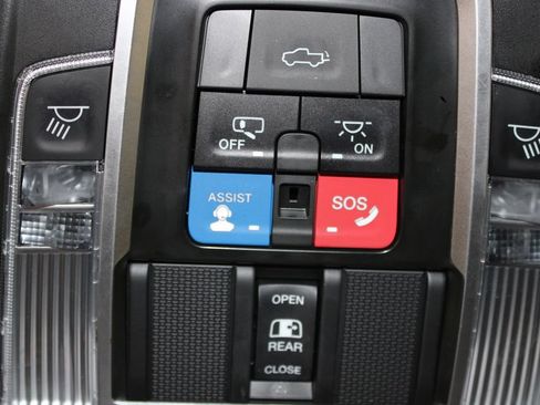 Used 2022 RAM 1500 Limited w/ Body Color Bumper Group AWD/4WD image 57