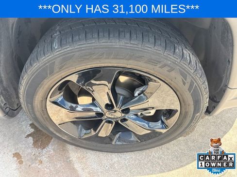 Used 2021 Jeep Compass Latitude w/ Sun and Sound Group FWD image 32