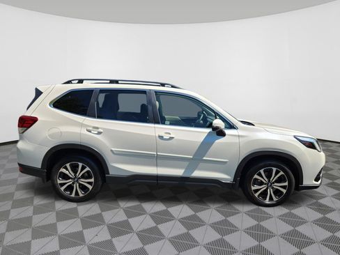 Certified 2023 Subaru Forester Limited AWD/4WD image 6