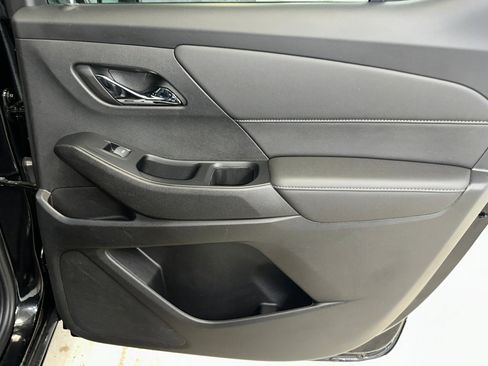 Certified 2023 Chevrolet Traverse LT w/ LPO, Floor Liner Package image 30