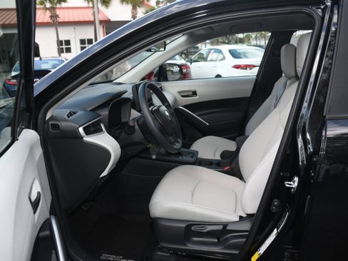 New 2026 Toyota Corolla Cross L image 3