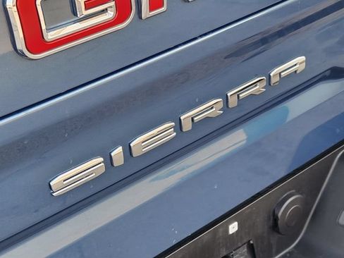 Used 2024 GMC Sierra 1500 SLT AWD/4WD image 9